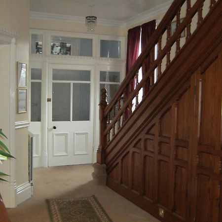 Autumn Leaves Guest House Γουίτμπι Εξωτερικό φωτογραφία