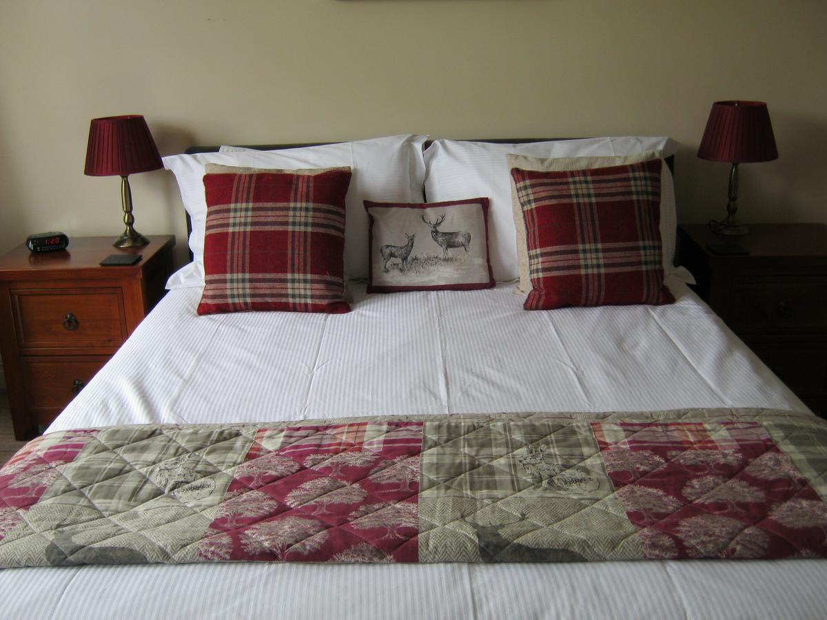 Autumn Leaves Guest House Γουίτμπι Εξωτερικό φωτογραφία