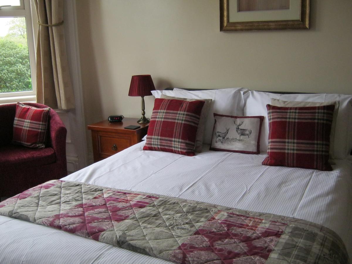 Autumn Leaves Guest House Γουίτμπι Εξωτερικό φωτογραφία
